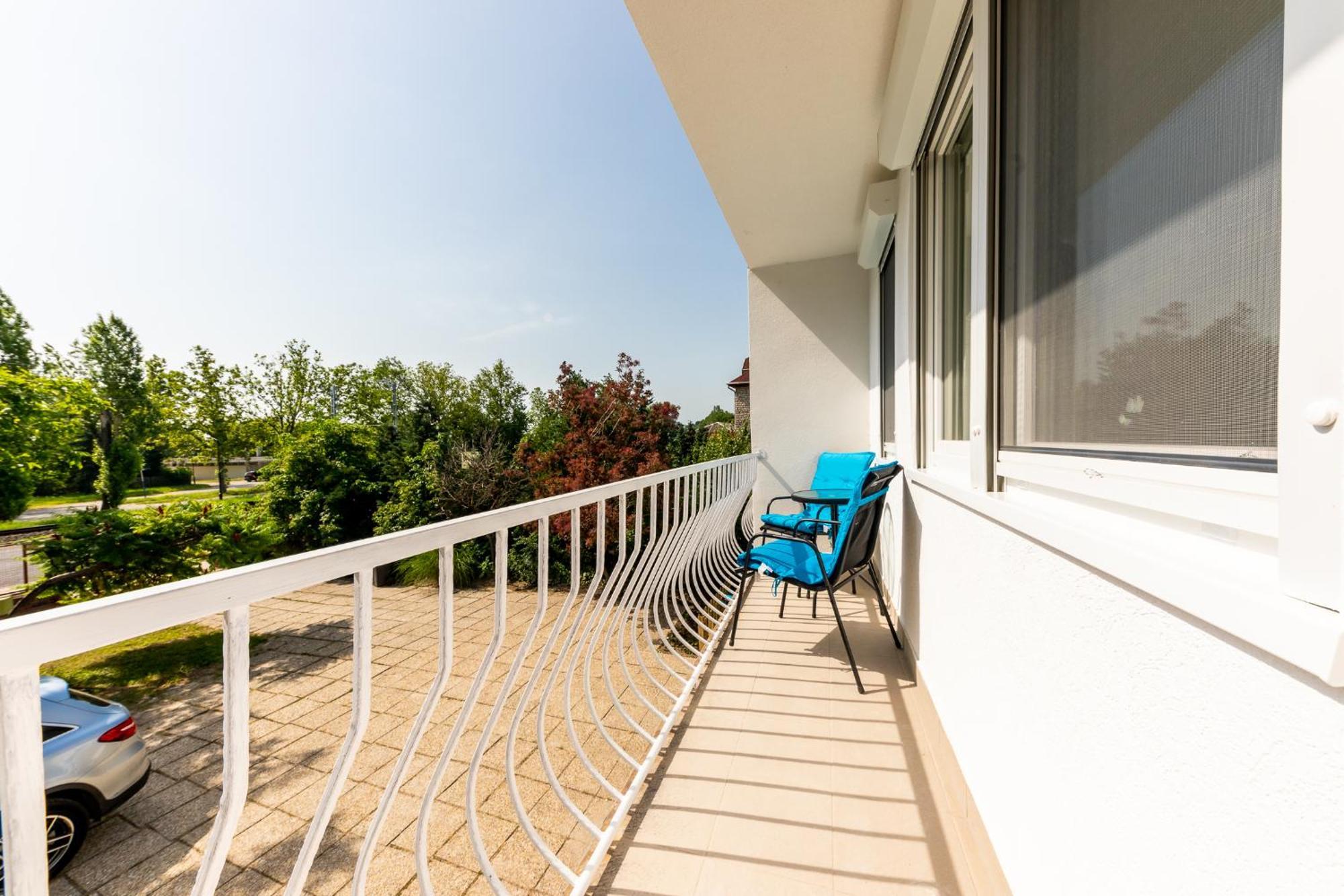 Balaton Wave Apartments Balatonalmadi Bagian luar foto